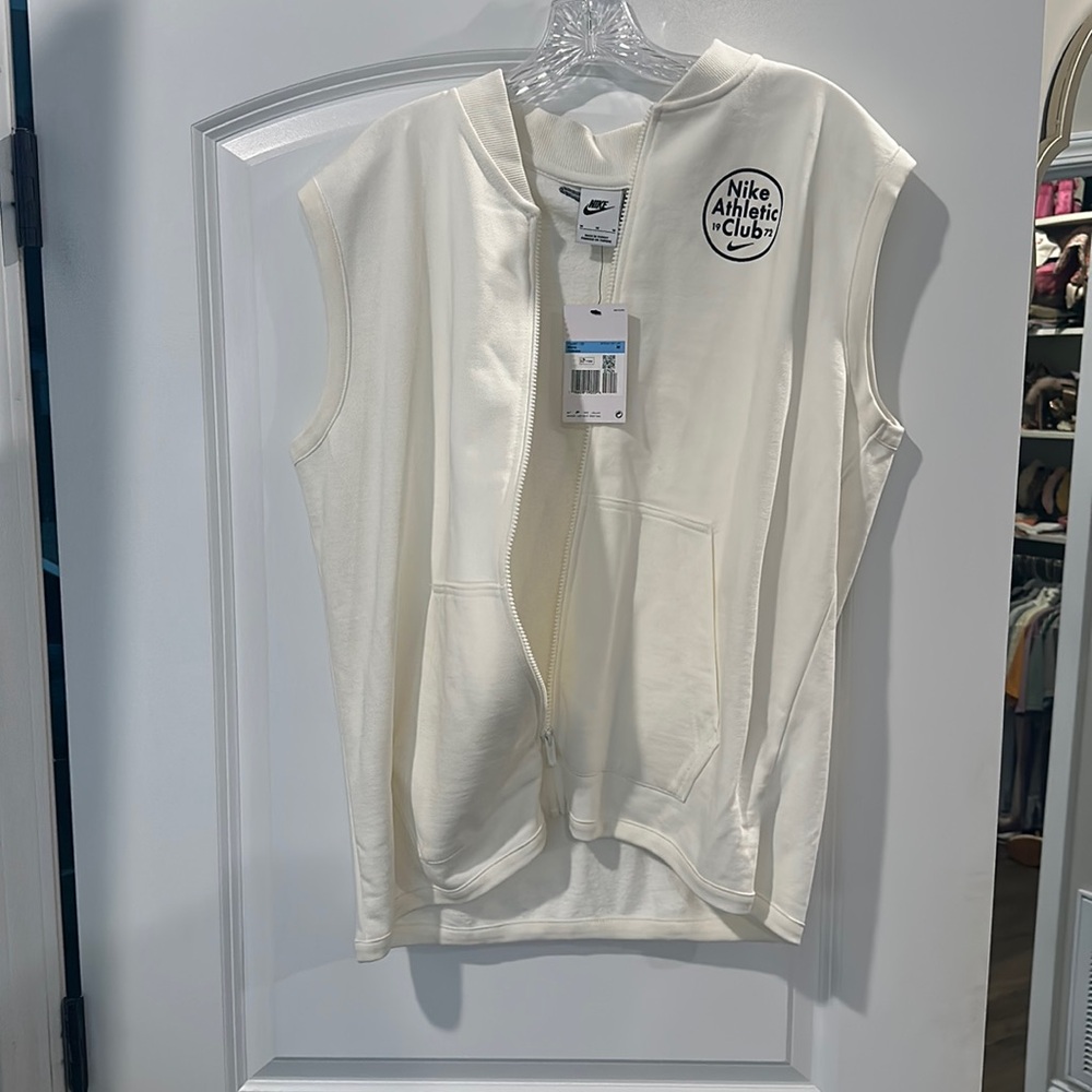 White Nike vest - medium NWT